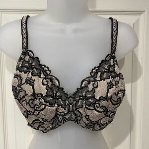 Wacoal Black and Cream Lace Bra